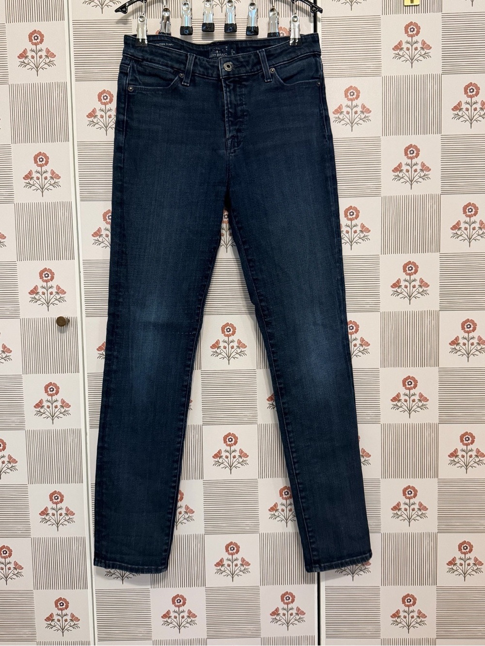 Lucky Brand Dark Blue Skinny Jeans size 6/28